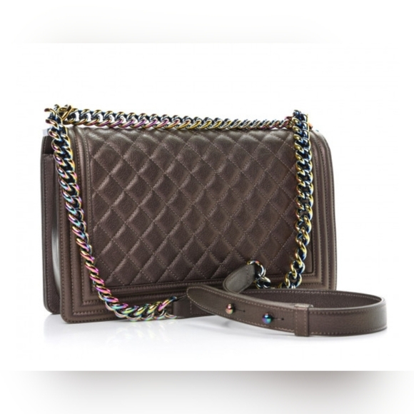 Authentic Chanel Iridescent Goatskin Quilted Medium Boy Flap Gold Sold Out - Picture 9 of 15